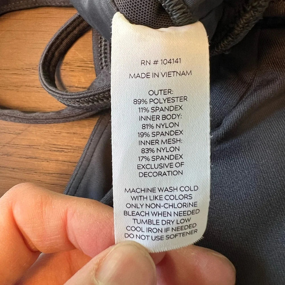 Alpine Design sports bra. Size XL. - Picture 5 of 5